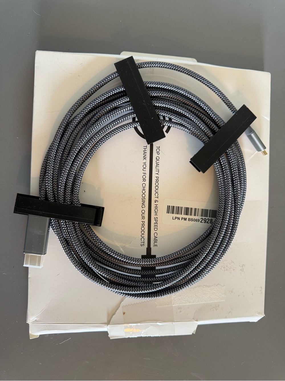 Braided USB-C to HDMI Cable - Gray